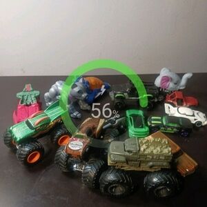 Hot Wheels Monster Truck Lot Plus Bonus Items D2